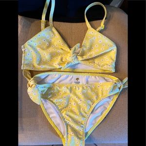 Girl’s Yellow Bikini 👙